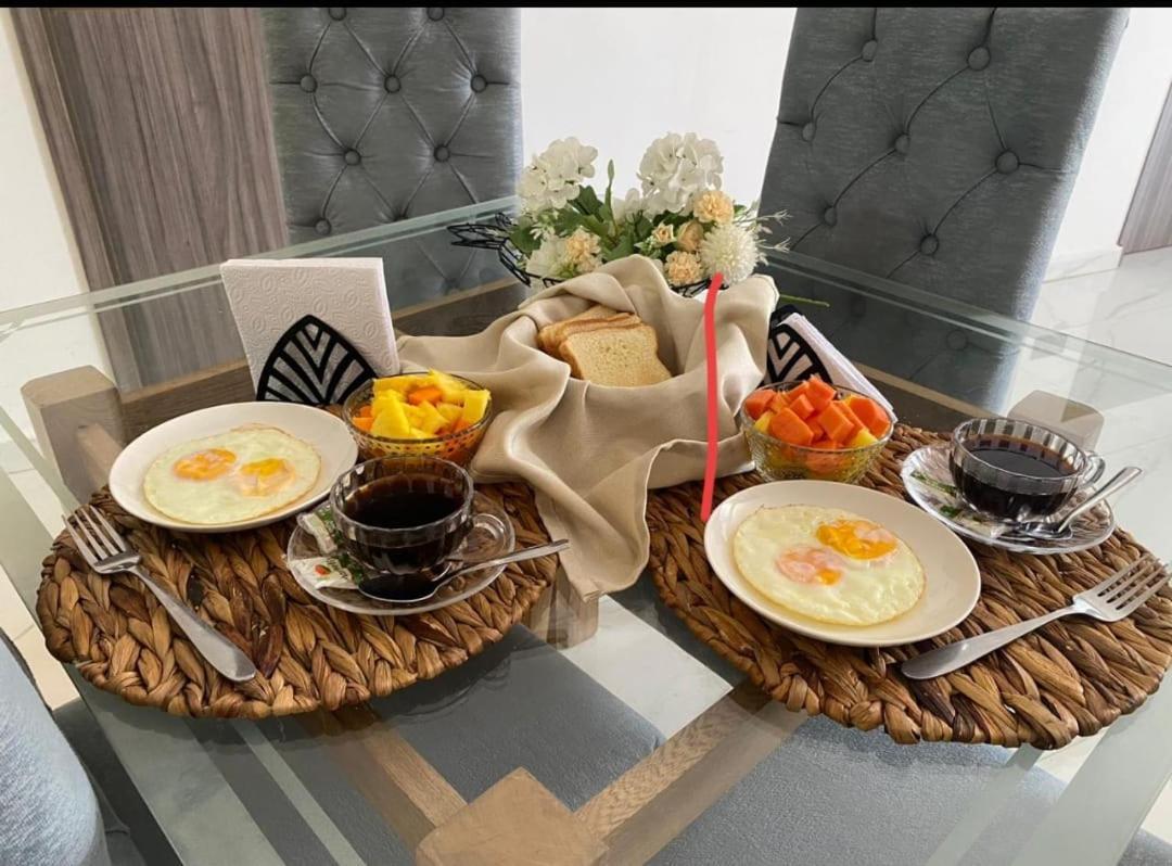 Hospedaje Rosa Blanca Cartagena エクステリア 写真
